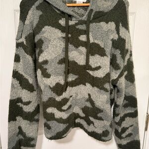 PINK Victoria's Secret Green and Gray Camo Sweater
